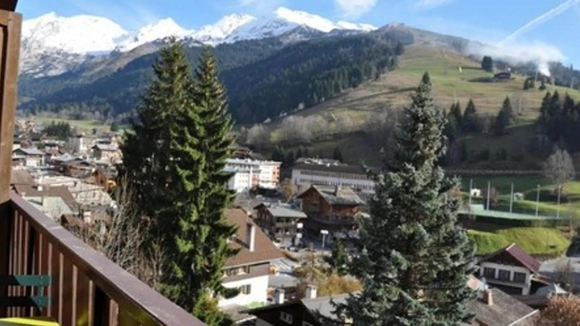Appartement Moderne Centre Village Avec Balcon Et Garage - Fr-1-459-222 La Clusaz