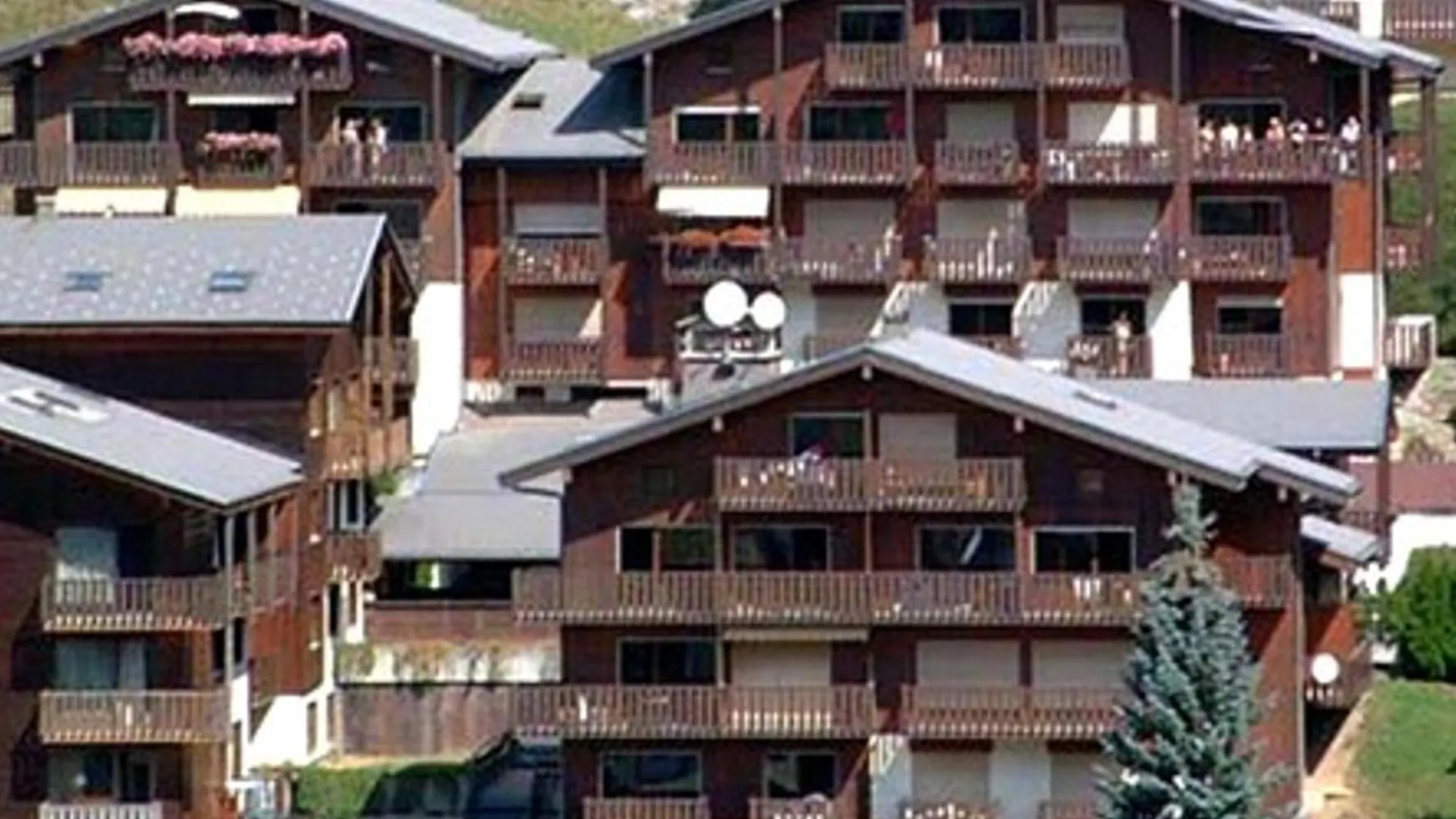 Apartment Appartement Moderne Centre Village Avec Balcon Et Garage - Fr-1-459-222 La Clusaz